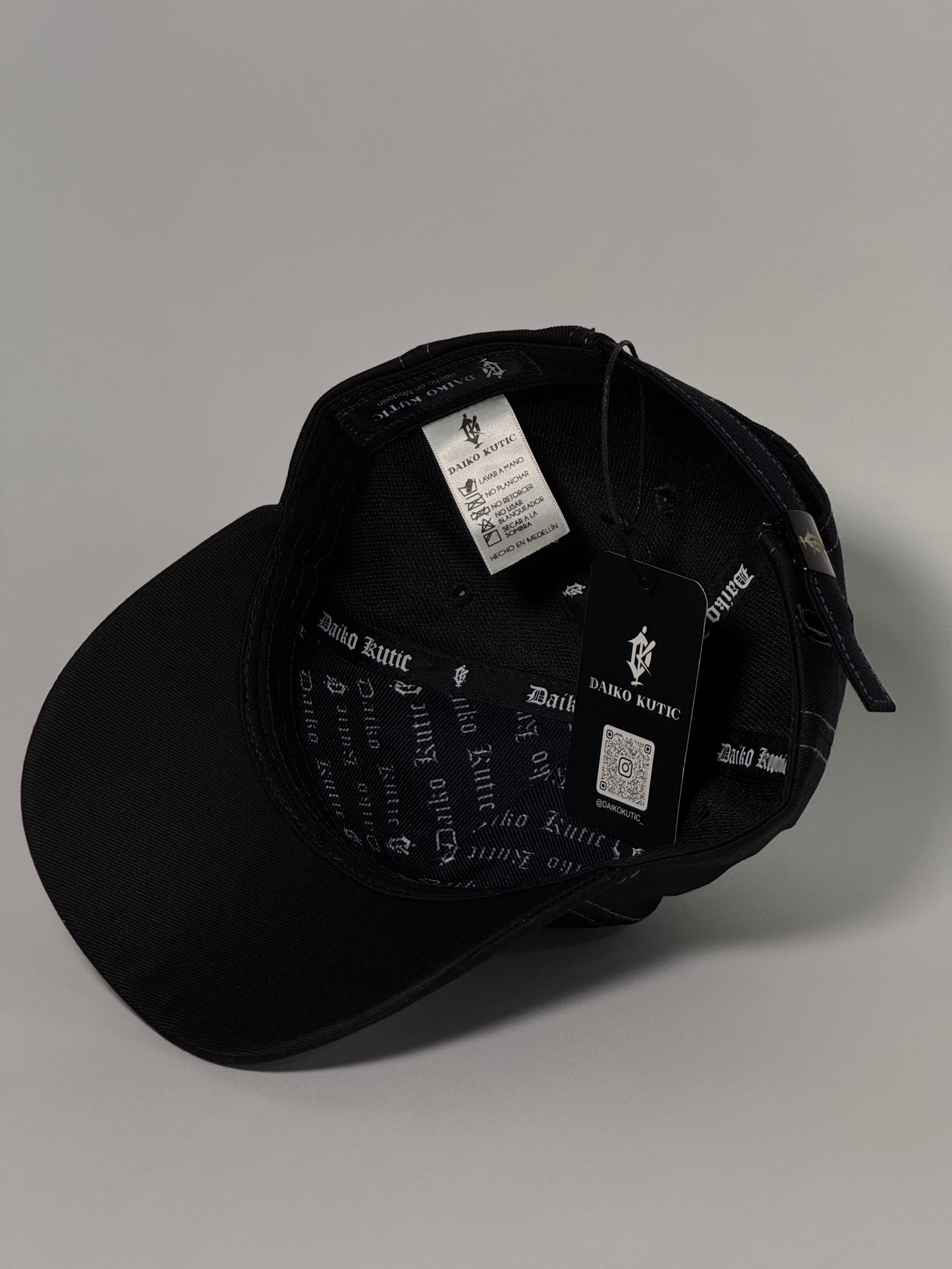 Daiko Cap black purple