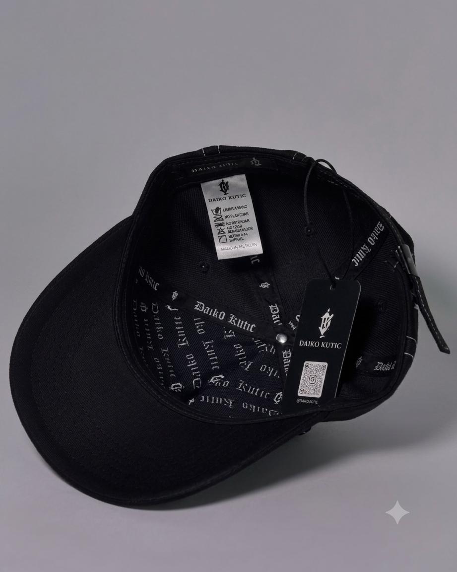 Daiko Cap black white
